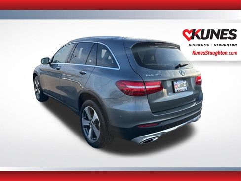 Used 2019 Mercedes-Benz GLC 300 4MATIC image 7