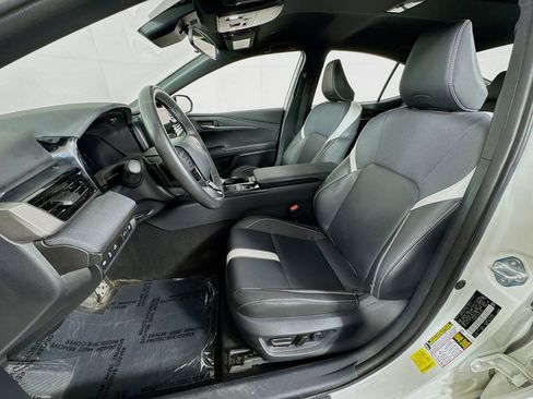 Certified 2025 Toyota Camry SE image 12