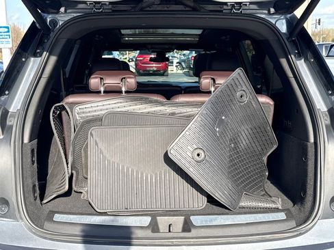 Used 2021 Cadillac XT6 Premium Luxury FWD image 16