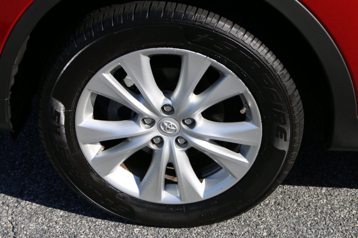 Used 2013 Toyota RAV4 Limited AWD/4WD image 14