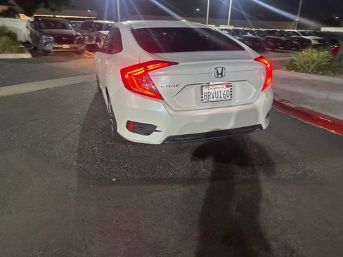 Used 2020 Honda Civic LX image 17
