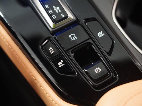 Used 2024 Lexus NX 350h AWD w/ Vision Package image 25