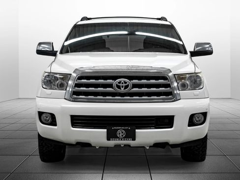 Used 2010 Toyota Sequoia Platinum image 5