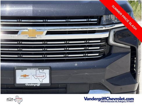 Used 2023 Chevrolet Suburban Premier RWD image 8