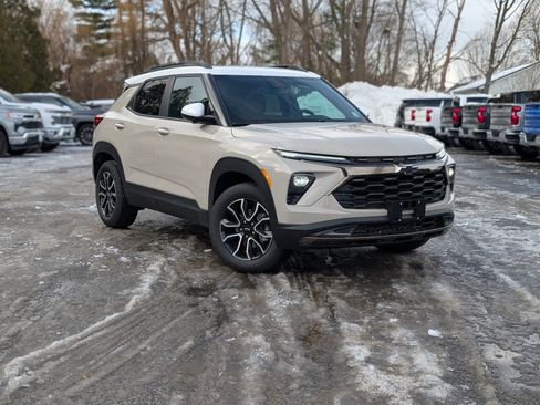 New 2026 Chevrolet TrailBlazer ACTIV w/ Convenience Package image 1