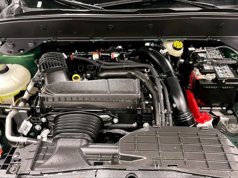 Used 2025 Ford Bronco Sport Badlands image 29