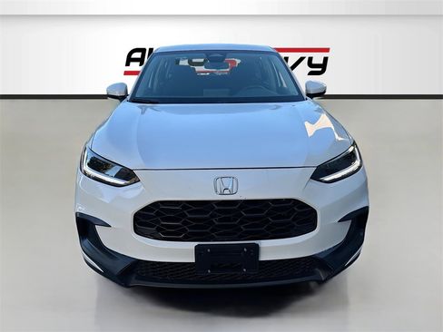 Used 2024 Honda HR-V LX image 2