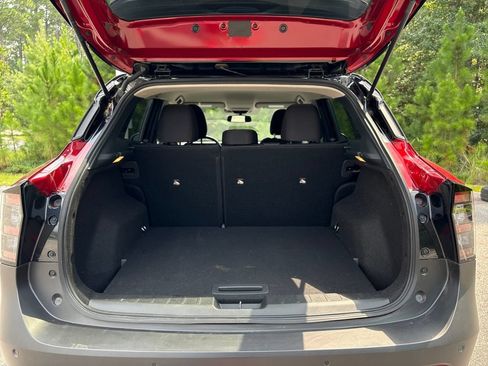 Used 2025 Nissan Kicks SV FWD image 18