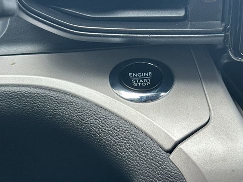 Certified 2023 Ford Explorer XLT image 26