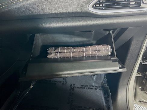 Used 2022 Chrysler Pacifica Pinnacle image 30