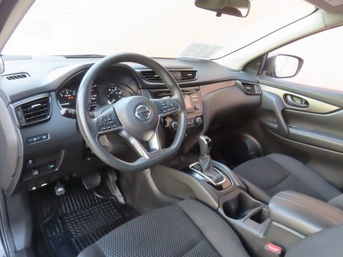 Used 2018 Nissan Rogue Sport S w/ S Appearance Package image 21