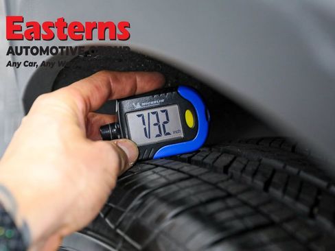 Used 2023 Volkswagen Tiguan SE image 27