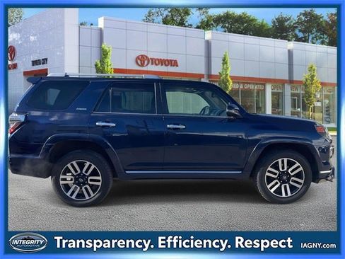 Used 2021 Toyota 4Runner Limited image 5