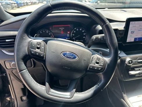 Used 2020 Ford Explorer XLT RWD image 6