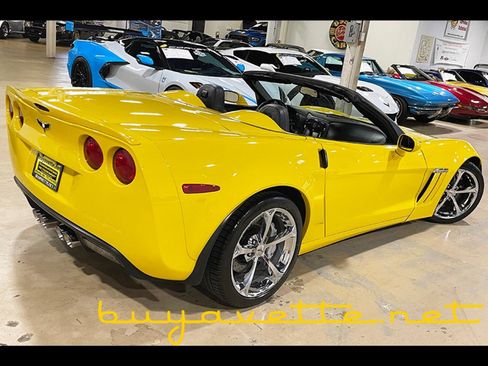 Used 2012 Chevrolet Corvette Grand Sport w/ 3LT Preferred Equipment Group image 4