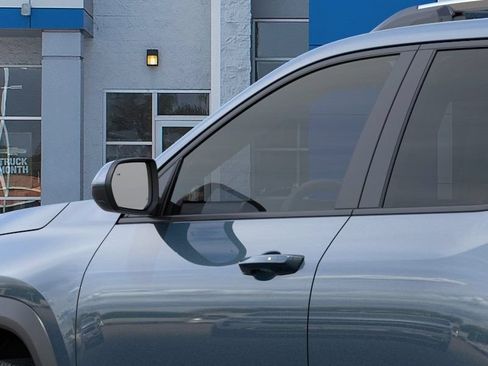 New 2026 Chevrolet Equinox LT AWD/4WD image 13