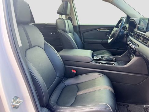 Used 2024 Honda Pilot Touring image 31