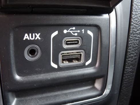 Used 2019 Jeep Wrangler Sport AWD/4WD image 28