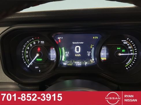 Used 2024 Jeep Wrangler Unlimited AWD/4WD image 11