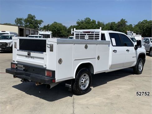 Used 2023 Chevrolet Silverado 2500 W/T w/ WT Convenience Package AWD/4WD image 2