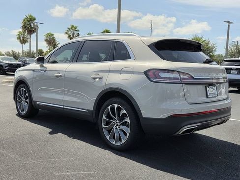 Used 2023 Lincoln Nautilus Reserve w/ Cargo Utility Package FWD image 5