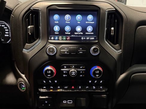 Used 2021 GMC Sierra 1500 Denali w/ Denali Ultimate Package AWD/4WD image 16