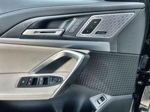 New 2025 BMW X1 xDrive28i w/ Technology Package image 17