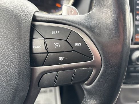 Used 2021 Jeep Grand Cherokee Limited X image 13