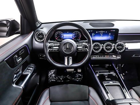 Certified 2024 Mercedes-Benz GLB 250 image 6