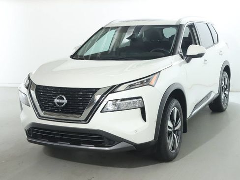 Certified 2023 Nissan Rogue SL w/ SL Premium Package AWD/4WD image 4