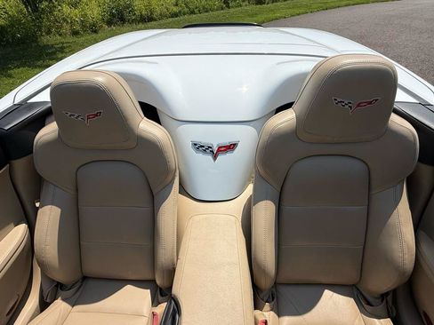 Used 2012 Chevrolet Corvette Grand Sport w/ 2LT Preferred Equipment Group RWD image 20