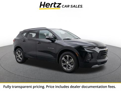 Used 2025 Chevrolet Blazer LT FWD image 1