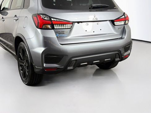 Used 2025 Mitsubishi Outlander Sport LE AWD/4WD image 38