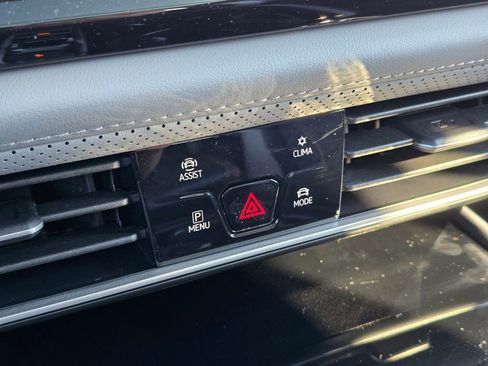 New 2026 Volkswagen Atlas Peak Edition AWD/4WD image 31