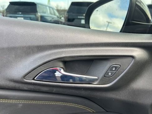 Used 2024 Chevrolet Trax LT w/ Driver Confidence Package image 12