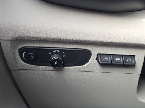 Certified 2023 Buick Envision Avenir image 21