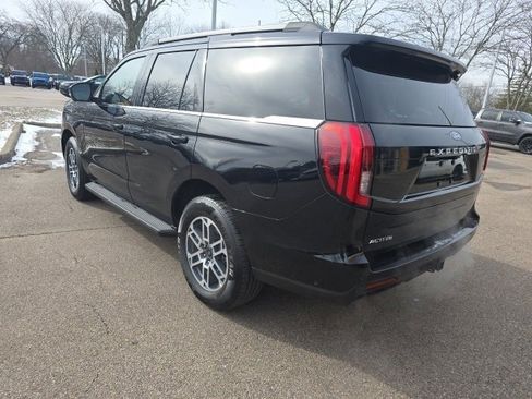 Used 2025 Ford Expedition Active image 11