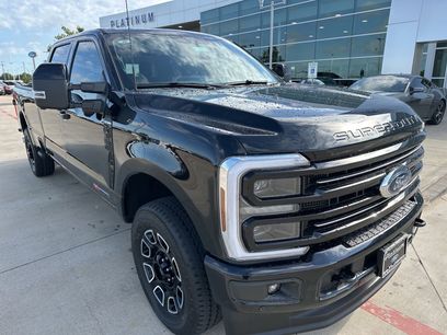 New 2025 Ford F350 Platinum w/ FX4 Off-Road Package