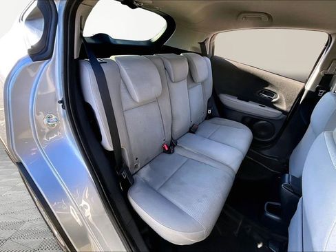 Used 2022 Honda HR-V LX image 18