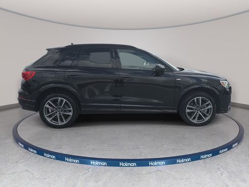 Certified 2025 Audi Q3 2.0T Premium w/ Convenience Package image 5