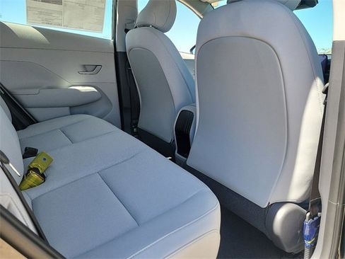 New 2026 Hyundai Kona SE image 18