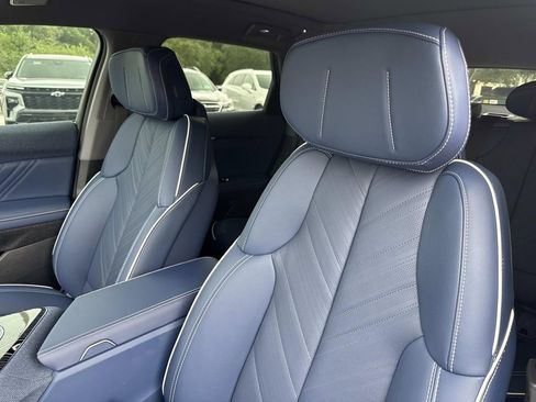 New 2026 Cadillac Optiq Sport 2 w/ LPO, Floor Liner Package RWD image 20