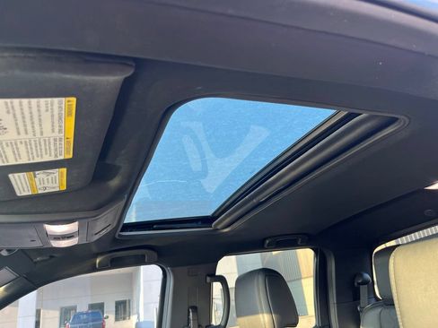 Used 2022 Nissan Frontier PRO-4X w/ Pro-4X Premium Package AWD/4WD image 7