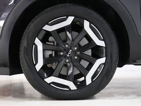 Used 2025 Kia Telluride S AWD/4WD image 11