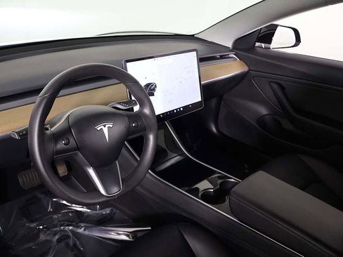 Used 2020 Tesla Model 3 Long Range image 28