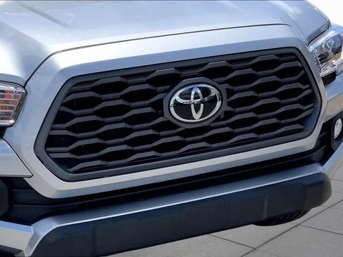 Used 2023 Toyota Tacoma TRD Off-Road AWD/4WD image 29