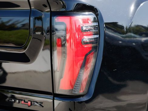 Used 2024 GMC Sierra 2500 AT4X AWD/4WD image 8