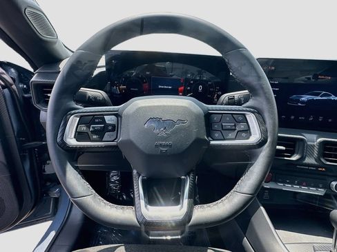 Used 2024 Ford Mustang Coupe RWD image 11