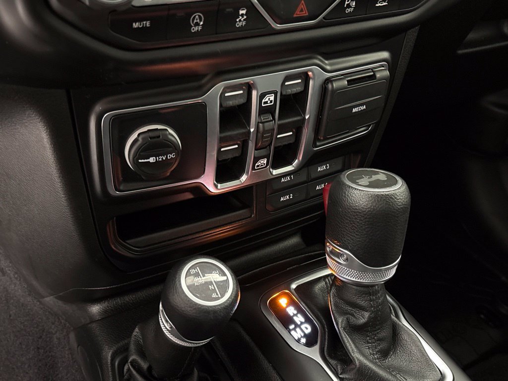 Used 2021 Jeep Wrangler Unlimited Sport AWD/4WD image 36