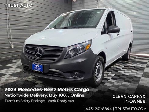 Used 2023 Mercedes-Benz Metris image 1